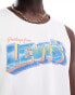 Фото #4 товара Levi's postcard surf logo print relaxed fit vest in white