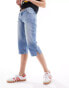 Monki moop low waisted denim capri pants in tinted mid blue wash