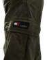 Фото #3 товара Tommy Jeans Ethan cargo pants in dark khaki