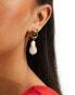 Фото #1 товара Petit Moments swirl pearl drop waterproof stainless steel earrings in gold