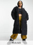 Фото #1 товара Daisy Street Plus maxi puffer coat in black jumbo corduroy with hood