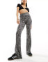 Pieces flares leggings in spot print