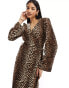 Фото #4 товара Pieces wide sleeve wrap midi dress in leopard print