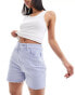 Фото #4 товара Tommy Jeans Mom Raw Hem Denim Shorts in Blue Grey