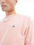 Фото #5 товара GANT shield logo sweatshirt in pink co-ord