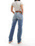 Фото #4 товара Weekday Arrow low waist regular fit straight leg jeans in tuned jackpot blue