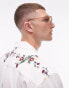 Фото #2 товара Topman short sleeve relaxed embroidered floral shirt in white