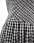 ASOS DESIGN full skirt midi crinkle sundress in mono gingham check Karomuster in Schwarz-weiß, L - EU 44-46 - фото #4