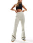 Фото #1 товара Vero Moda pleat front slim flare trousers in stone