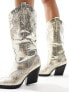 Фото #3 товара Simmi London Wide Fit Dakoa metallic western boot in gold