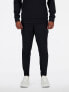 Фото #1 товара New Balance Tech knit pant in black