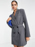 Фото #4 товара 4th & Reckless blazer dress in grey