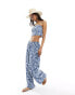 Фото #4 товара Abercrombie & Fitch co-ord ultra wide leg crinkle trouser in blue print