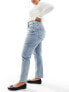 Фото #2 товара ASOS DESIGN Curve slim mom jeans in mid blue