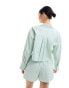 Фото #4 товара Miss Selfridge poplin cropped dropped pocket shirt in sage stripe co ord