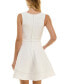 ფოტო #2 პროდუქტის Juniors' Scoop-Neck Sleeveless Skater Dress