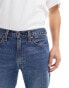 Фото #4 товара Levi's 555 '96 relaxed straight fit jeans in mid blue