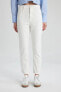 Фото #1 товара Mary Vintage Straight Fit Yüksek Bel Bilek Boy Beyaz Jean Pantolon C1318ax24sm