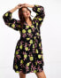 Фото #1 товара Monki button through mini dress with puff sleeves in black rose print