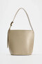 MINIMALIST BUCKET BAG