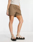 COLLUSION parachute short in brown