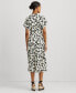 ფოტო #2 პროდუქტის Women's Leaf-Print Belted Crepe Dress