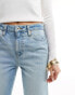 River Island – Gerade geschnittene Jeans in verwaschenem Hellblau