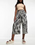 Фото #1 товара River Island tie waist culottes in black and white print