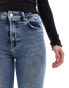 Miss Selfridge Petite heart pocket flare jean in mid wash Голубой, W28 L28 - фото #5