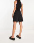 Фото #2 товара COLLUSION nylon oversized boxy short in black