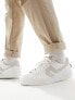 Фото #1 товара Levi's Swift leather trainer in white with cream backtab