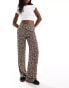 Pull&Bear straight leg trouser in leopard print Коричневый, 42 - фото #1