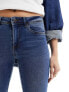Фото #4 товара Vero Moda Tanya mid rise skinny jeans in medium blue wash