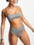 Weekday – Heat – Bikinihose in glänzendem Grau mit hohem Bund