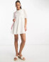 Фото #2 товара Wednesday's Girl dobby cotton puff sleeve mini smock dress in white