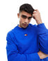 Фото #2 товара Tommy Jeans relaxed XS badge logo crewneck sweatshirt in blue