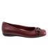 Фото #1 товара Trotters Sylvia T2166-601 Womens Red Leather Slip On Ballet Flats Shoes