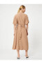 Фото #29 товара Платье женское Koton Oversize Midi с поясом и V-образным вырезом