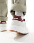 Фото #8 товара Levi's Glide leather trainer with logo in cream suede mix