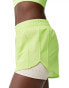 Born Living Yoga – Padma – Shorts in Limettengrün mit integrierter kurzer Hose