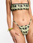 Фото #6 товара COLLUSION kissing print high leg bikini bottom in green