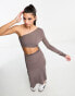 Фото #3 товара Bershka – Midikleid in Taupe mit One-Shoulder-Ärmel und Zierausschnitt