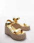 Фото #8 товара Topshop Isla two part wedge sandal in gold