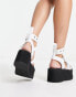 Фото #2 товара KOI Fuzzy Logic flowers flatform in white