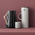 Фото #4 товара Stelton Wasserkocher Emma - Elektrischer Kocher - Kaffee- & Teekanne, skandinavisch - Filter, Trockenkoch-Sicherheitsschalter mit Abschaltung, Buchenholzgriff - 1,2 Liter, Grau, EU-Stecker