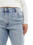 Фото #4 товара ASOS DESIGN Curve slim mom jeans in mid blue