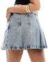 Фото #4 товара Kaiia denim pleated mini skirt in blue acid wash