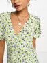 Фото #3 товара Glamorous short sleeve wrap mini dress in green retro floral