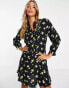 Фото #1 товара Whistles falling floral flippy dress in black