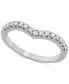 ფოტო #1 პროდუქტის Diamond Chevron Band (1/4 ct. t.w.) in 14k White or Yellow Gold